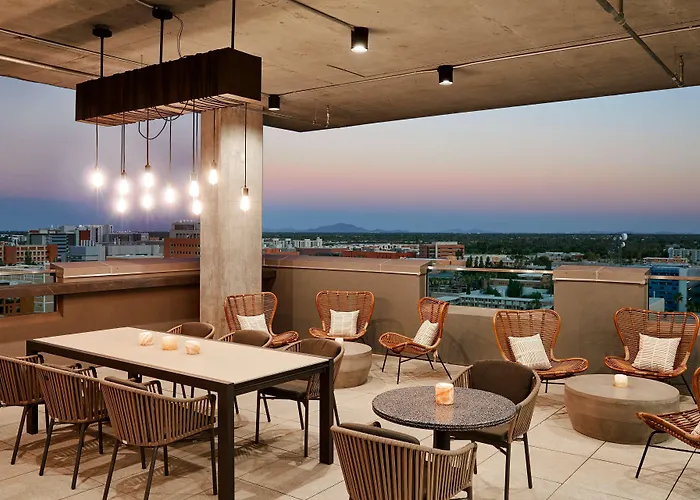 Canopy By Hilton Downtown
