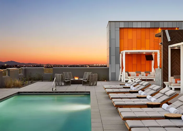 Hotel Canopy By Hilton Downtown 4*