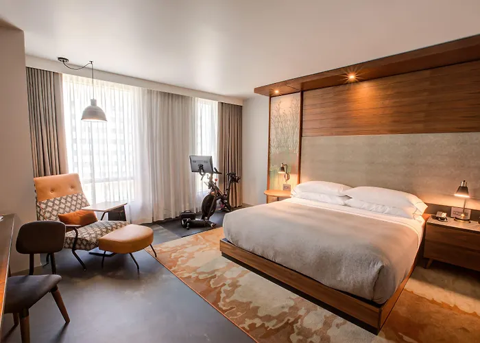 Canopy By Hilton Downtown 4*